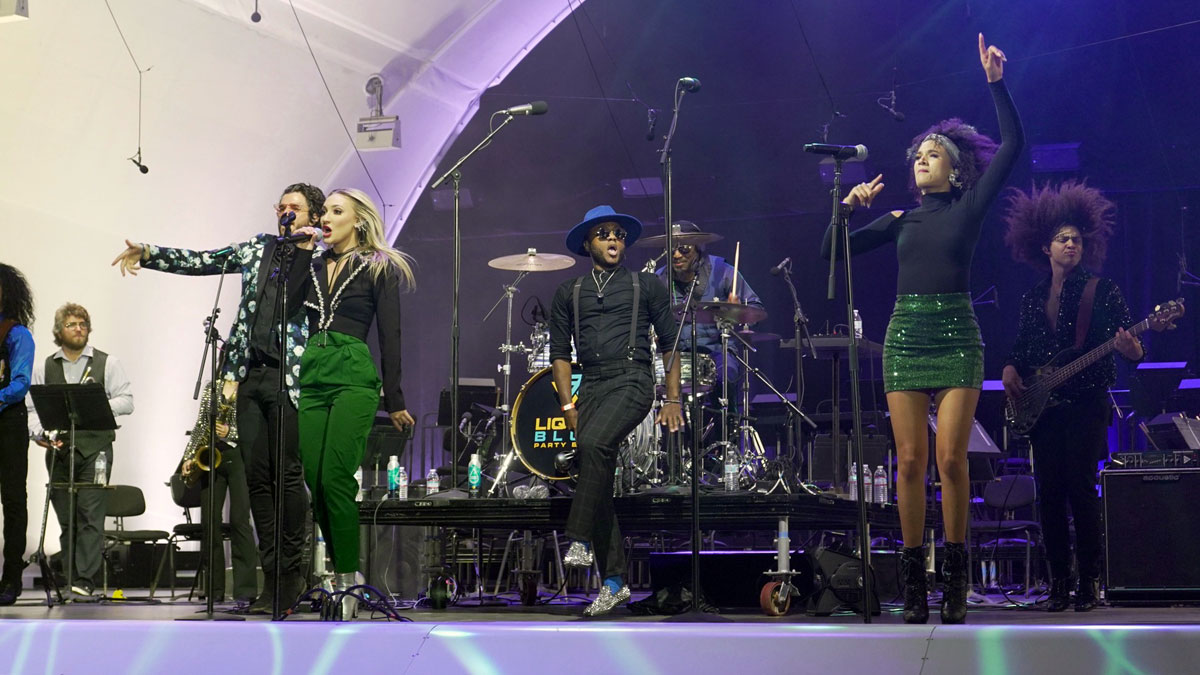 Stellar Liquid Blue Reviews at Rady Shell Event